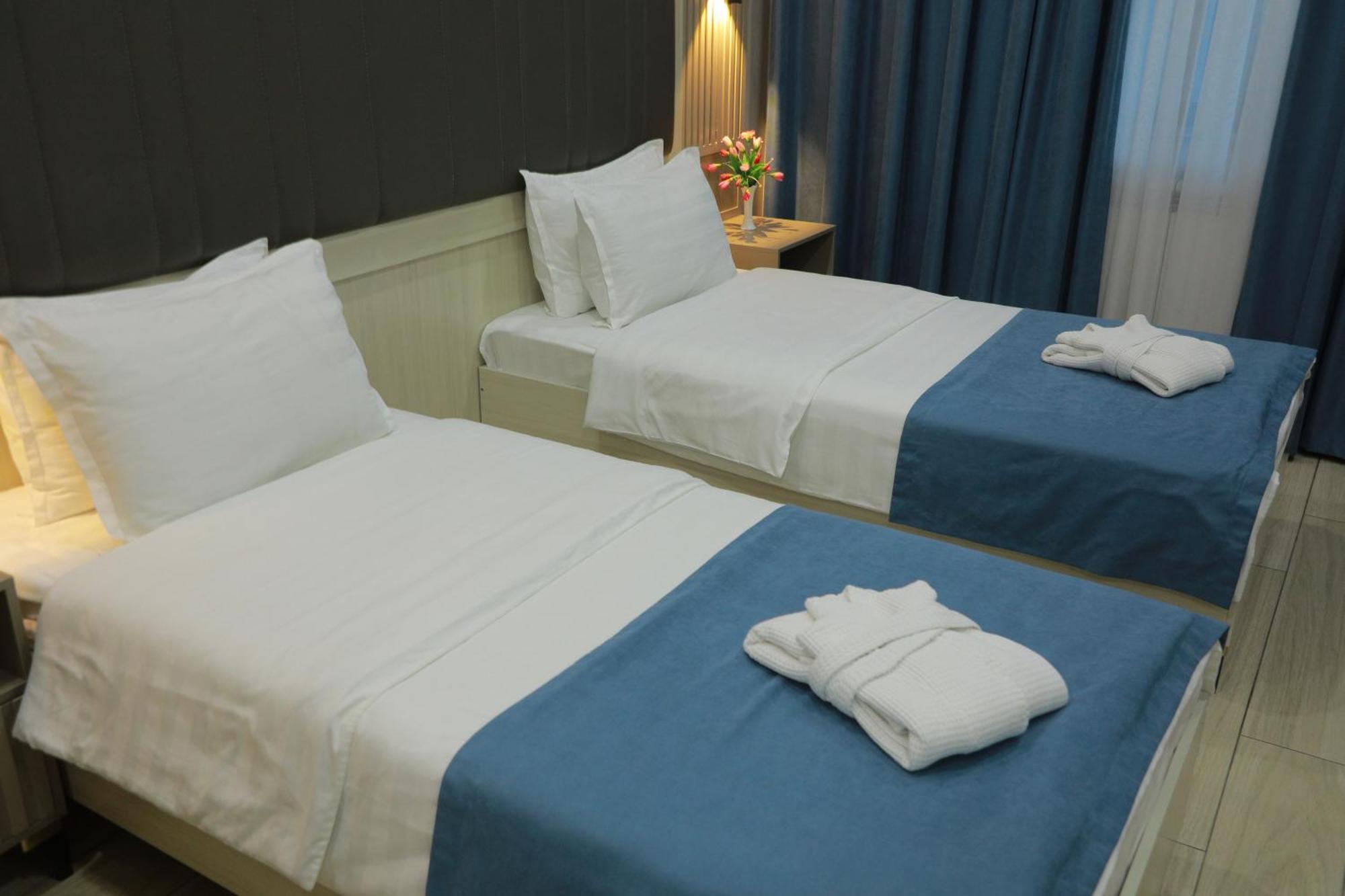 Human Hotel طشقند المظهر الخارجي الصورة