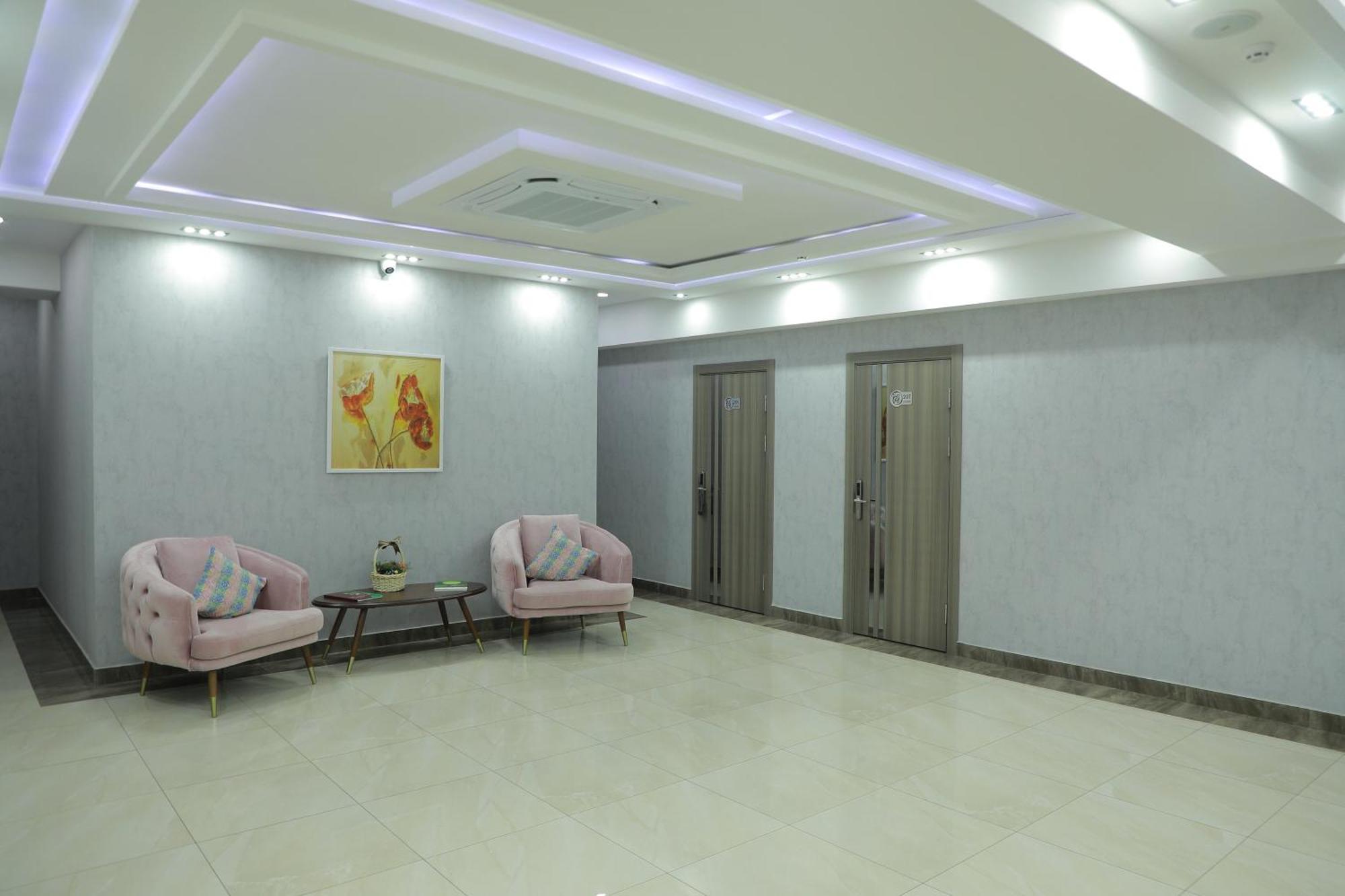 Human Hotel طشقند المظهر الخارجي الصورة