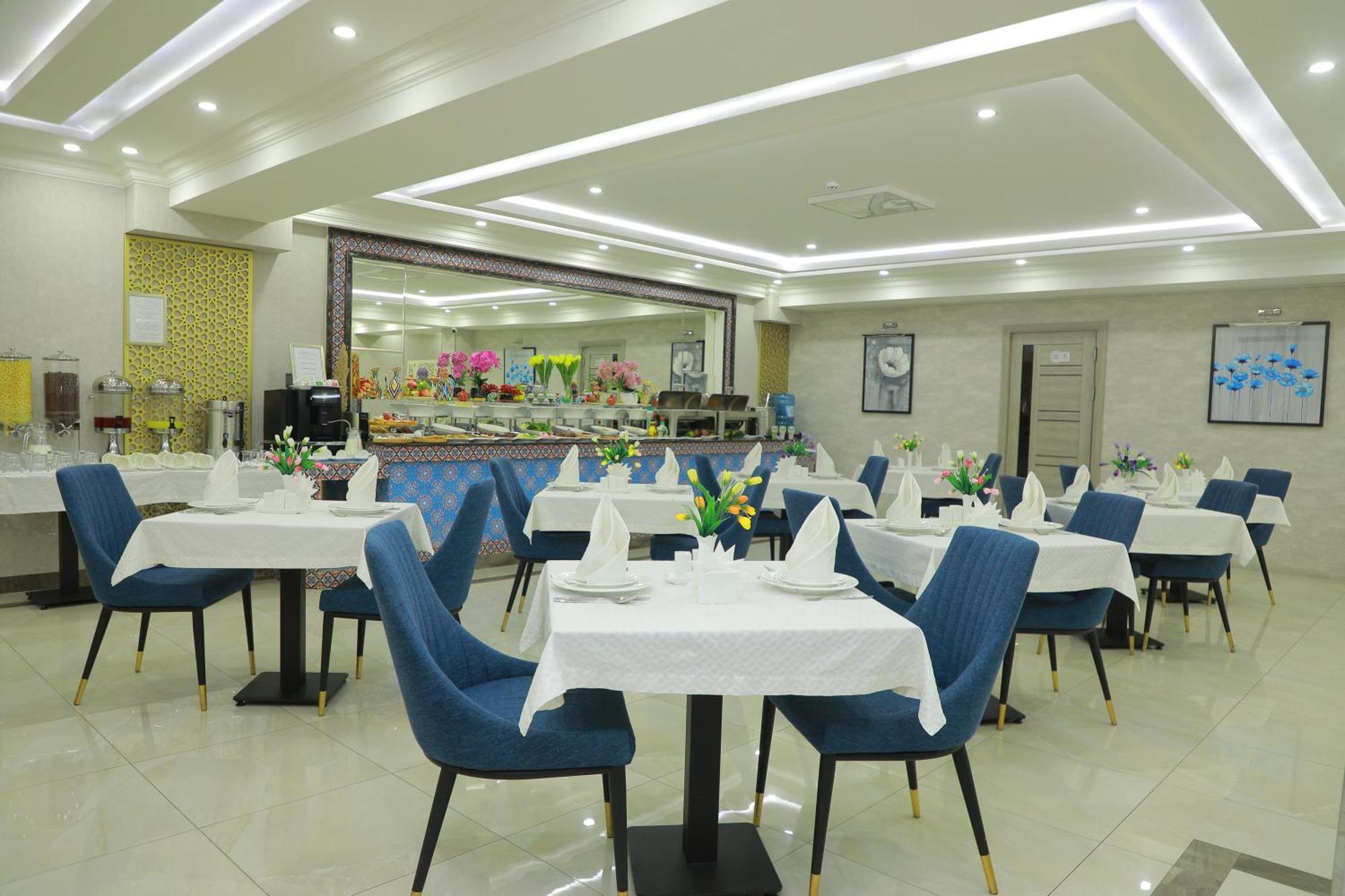 Human Hotel طشقند المظهر الخارجي الصورة
